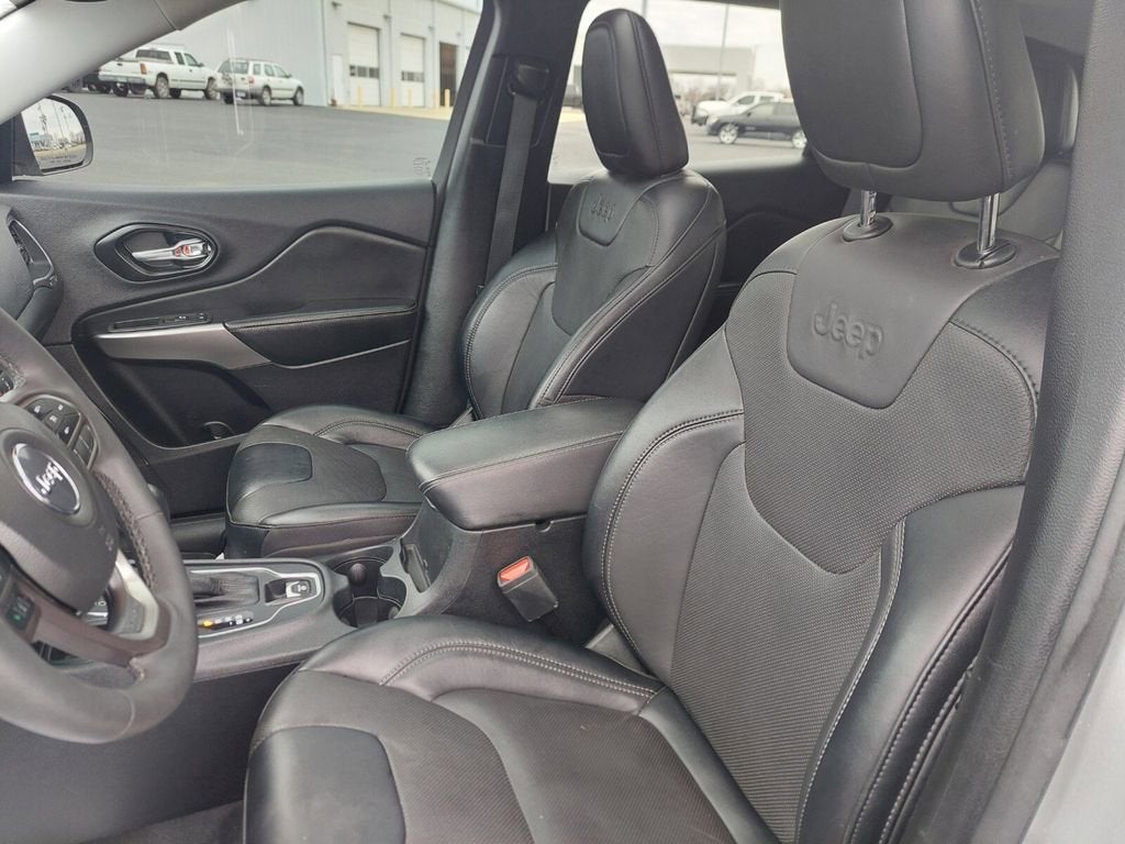 2022 Jeep Cherokee Latitude Lux