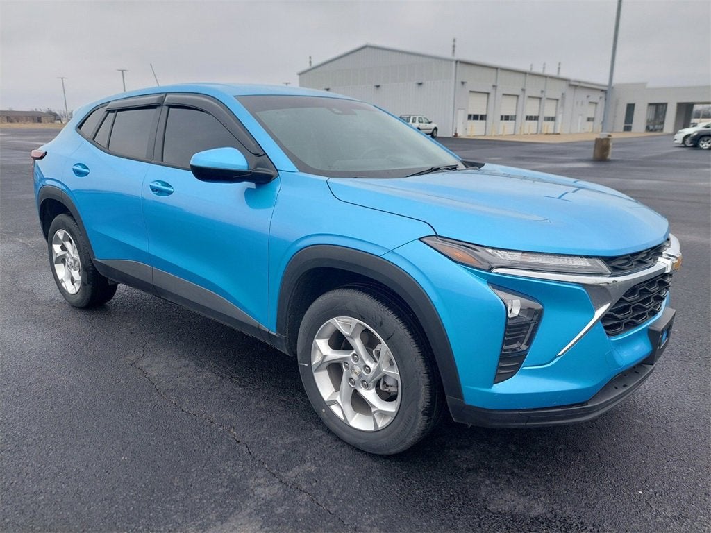 2025 Chevrolet Trax LS