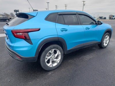 2025 Chevrolet Trax LS
