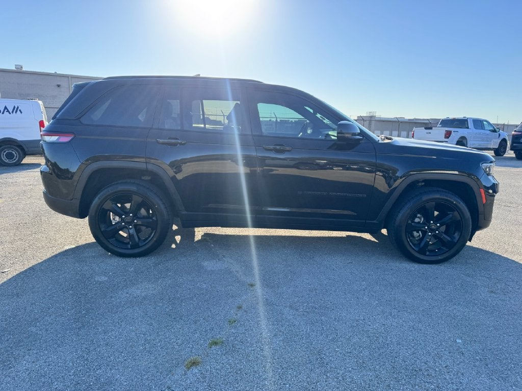 2023 Jeep Grand Cherokee Altitude X