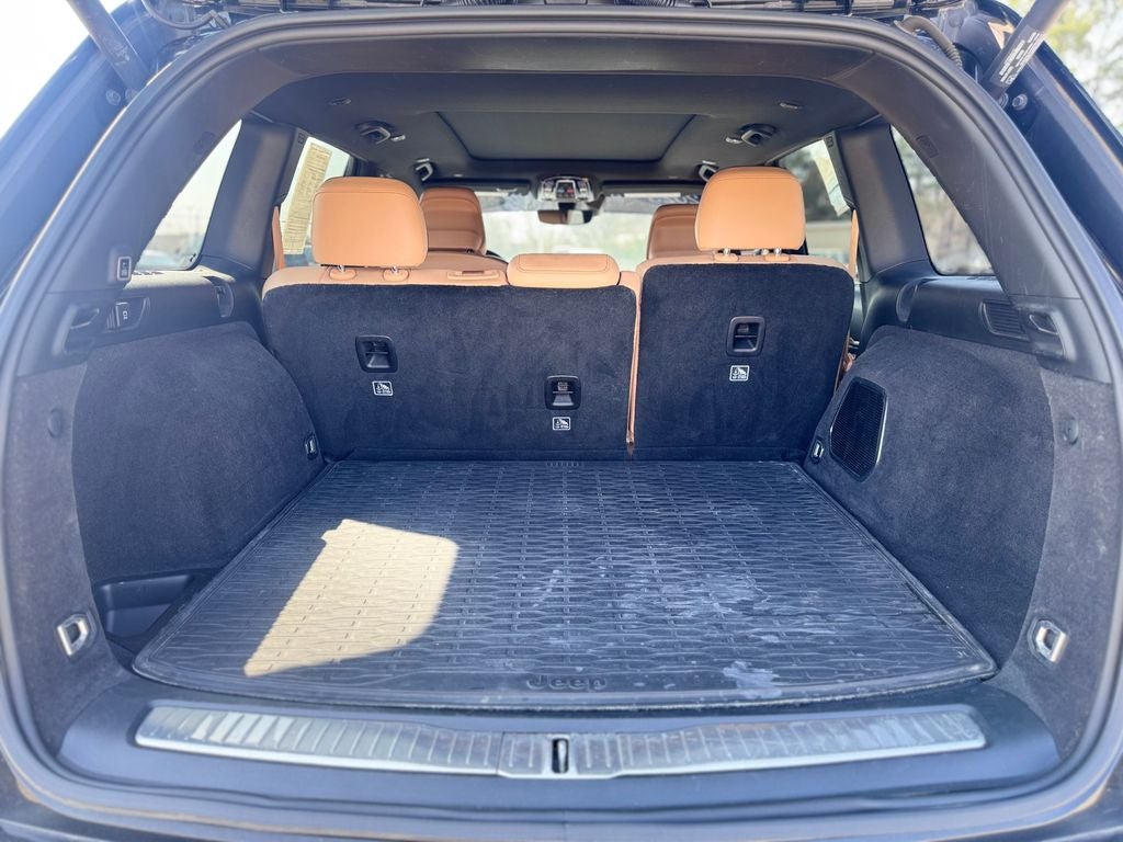 2023 Jeep Grand Cherokee Summit