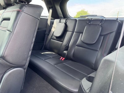 2024 Ford Explorer ST-Line