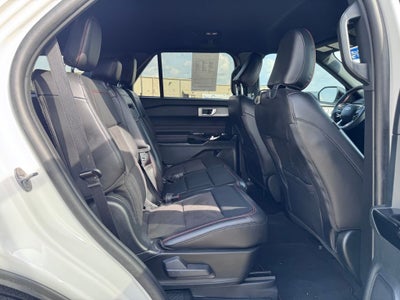 2024 Ford Explorer ST-Line