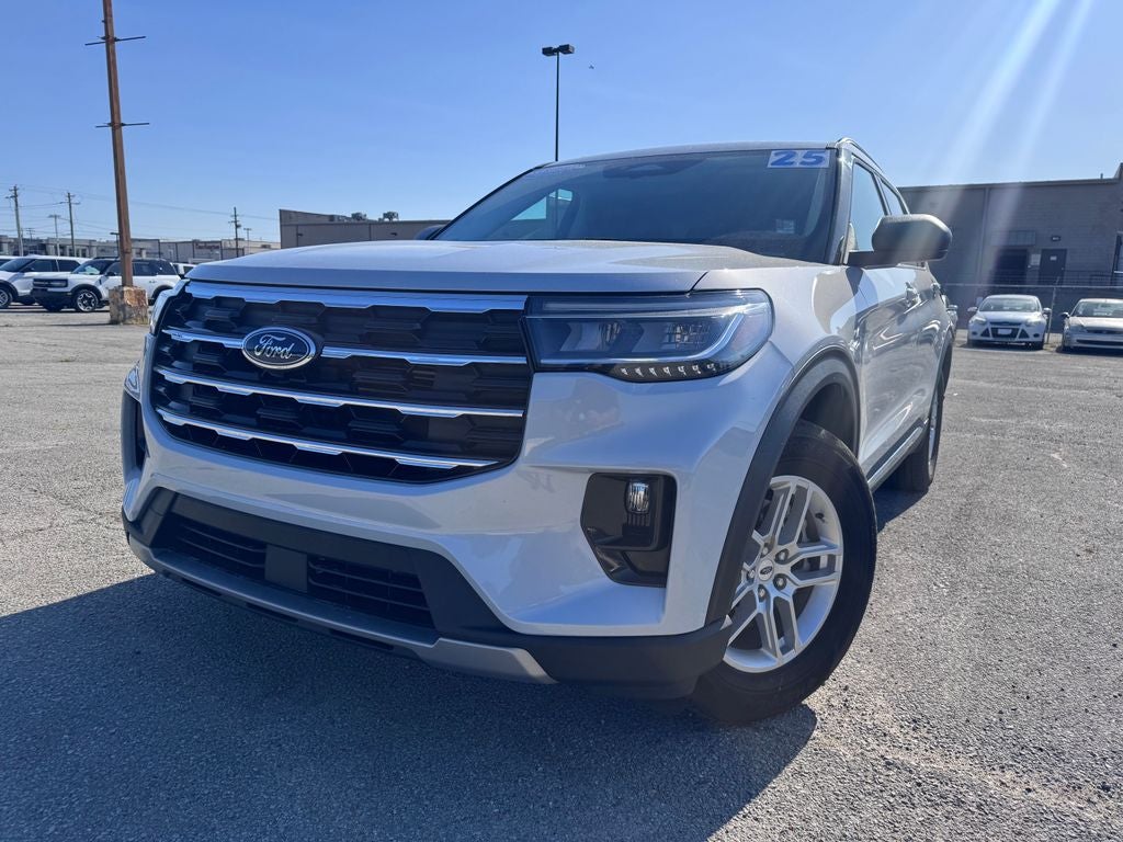 2025 Ford Explorer Active