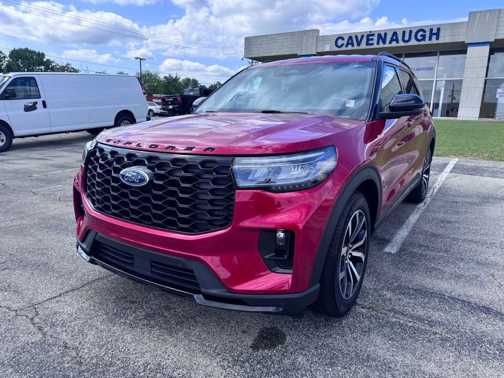 2025 Ford Explorer ST-Line
