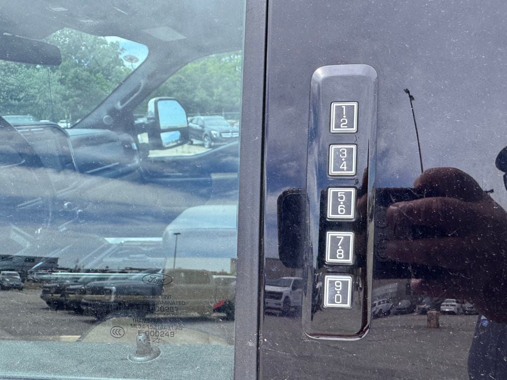 2023 Ford F-250SD Lariat
