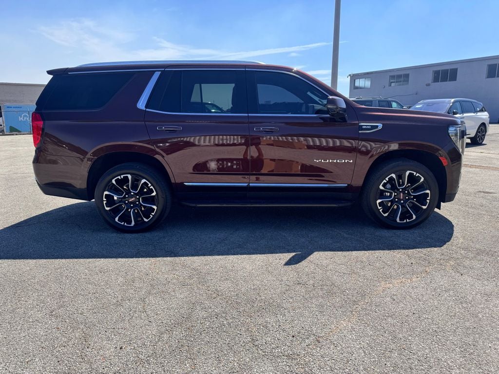 2023 GMC Yukon SLT