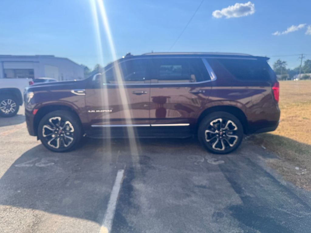 2023 GMC Yukon SLT
