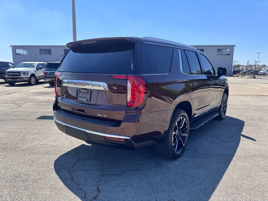 2023 GMC Yukon SLT