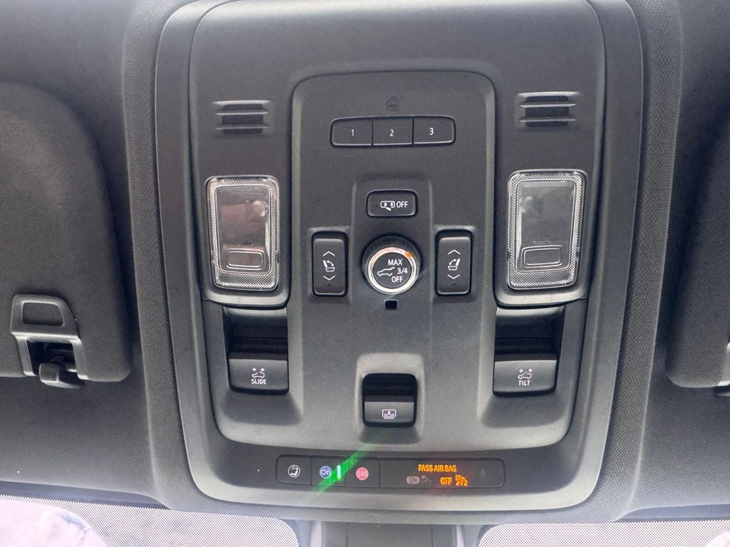 2021 GMC Yukon XL AT4