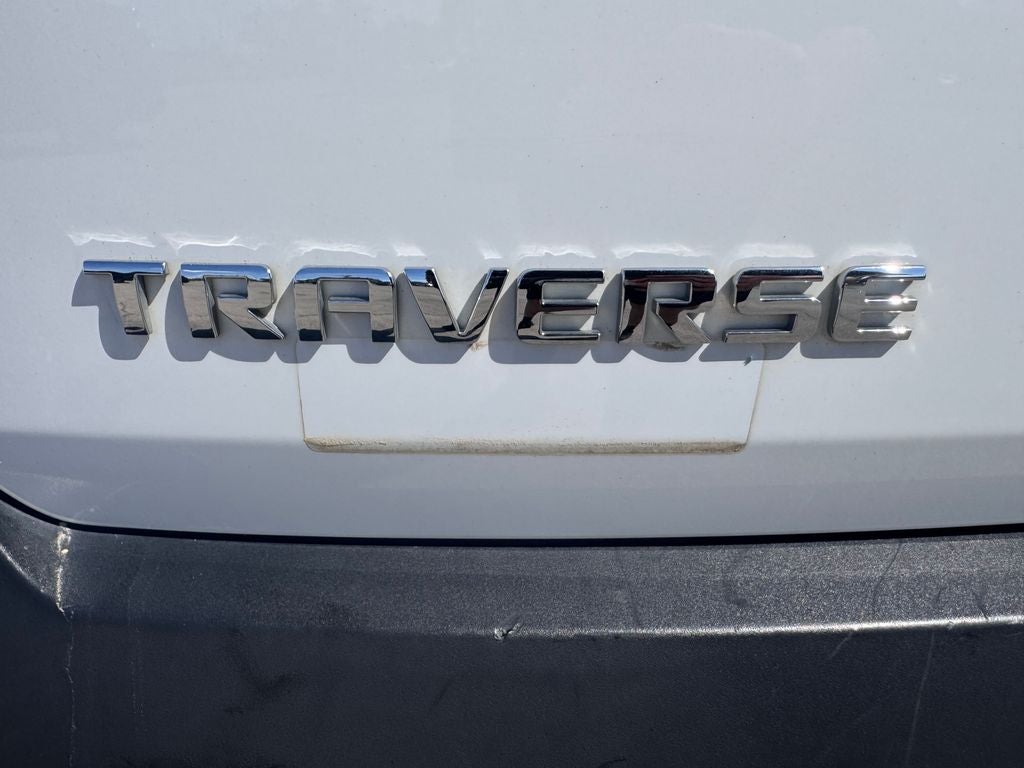 2022 Chevrolet Traverse LS