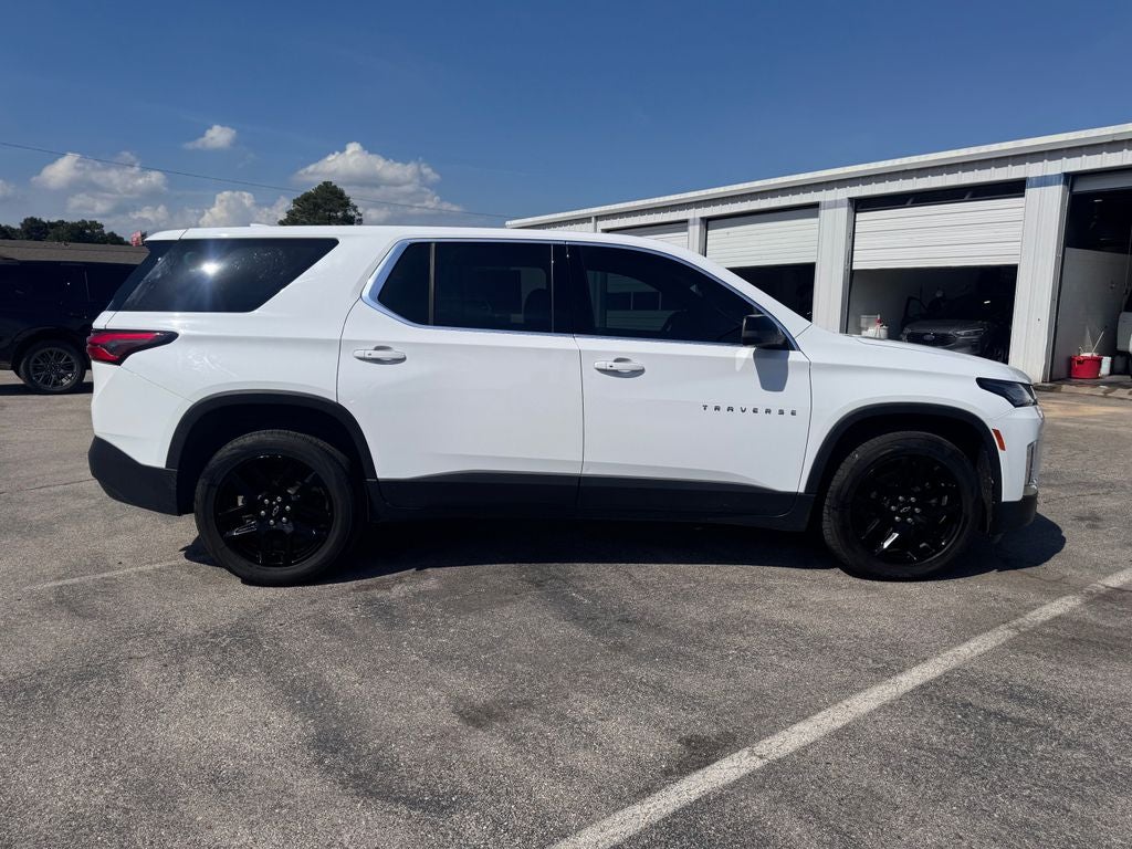 2022 Chevrolet Traverse LS