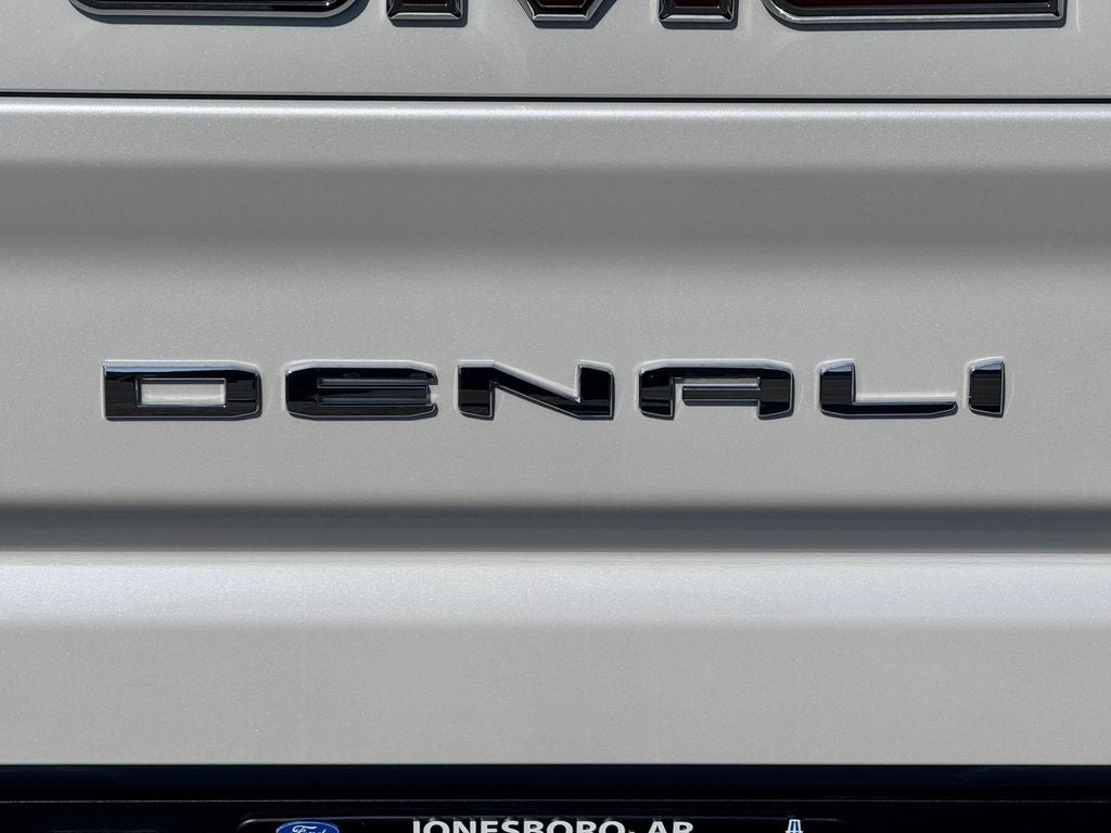 2023 GMC Sierra 2500HD Denali