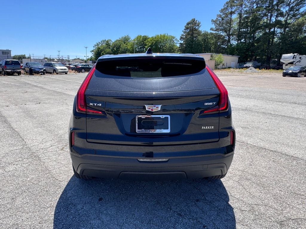 2024 Cadillac XT4 Luxury