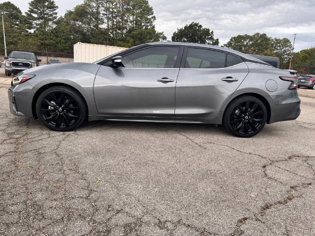 2022 Nissan Maxima SR