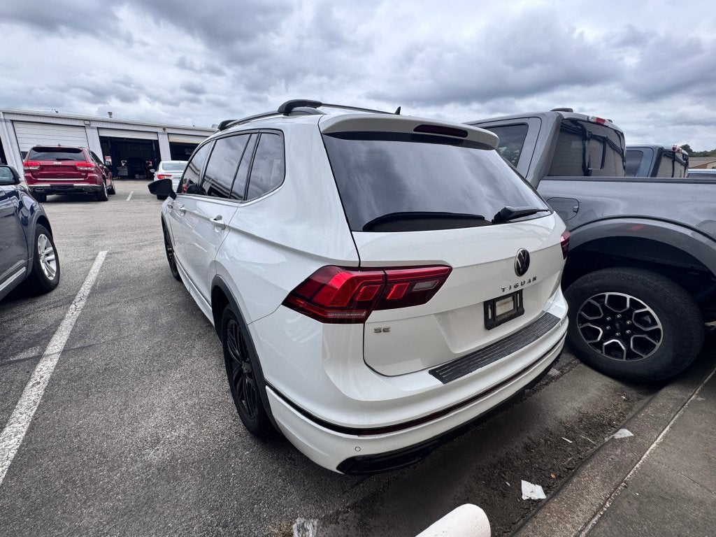 2022 Volkswagen Tiguan 2.0T SE R-Line Black