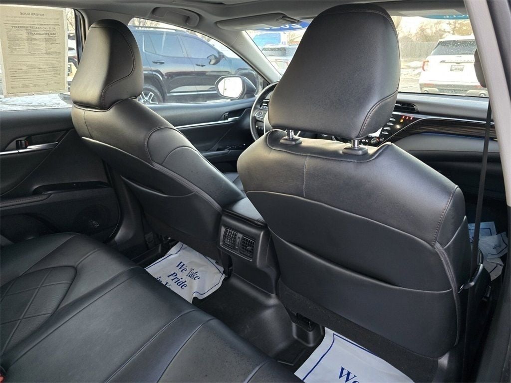2019 Toyota Camry Hybrid XLE