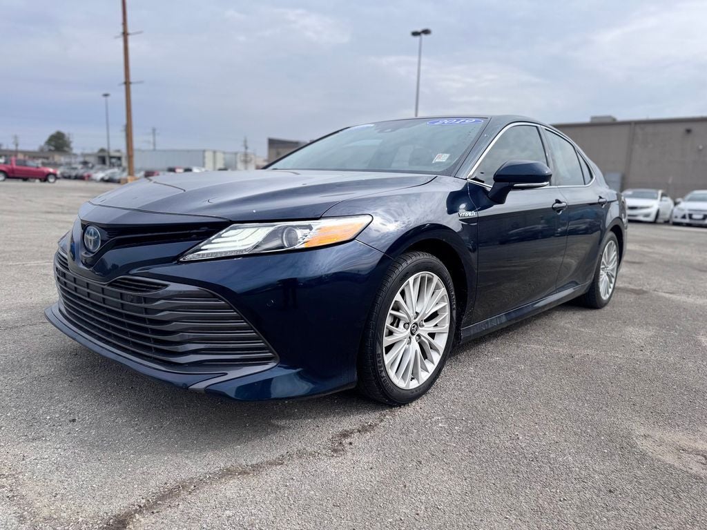 2019 Toyota Camry Hybrid XLE