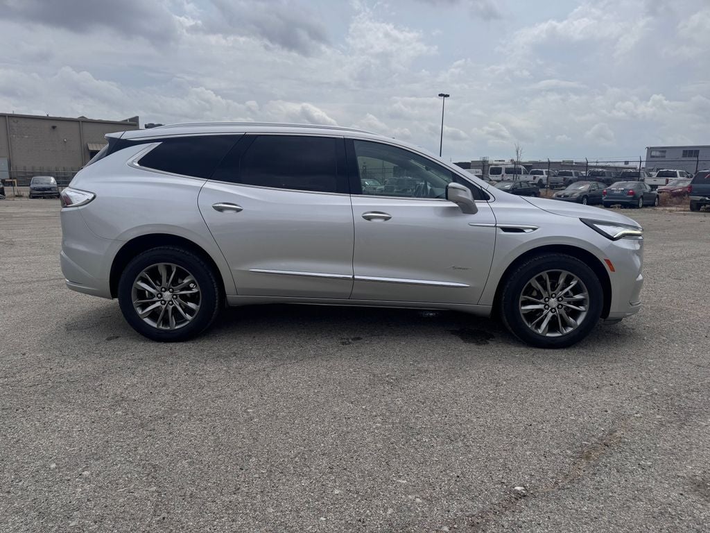 2022 Buick Enclave Avenir
