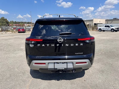 2025 Nissan Pathfinder Platinum