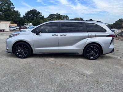 2025 Toyota Sienna XSE 7 Passenger