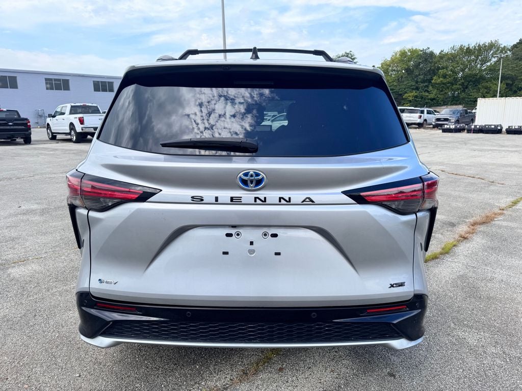 2025 Toyota Sienna XSE 7 Passenger