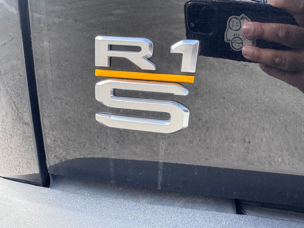 2023 Rivian R1S Adventure