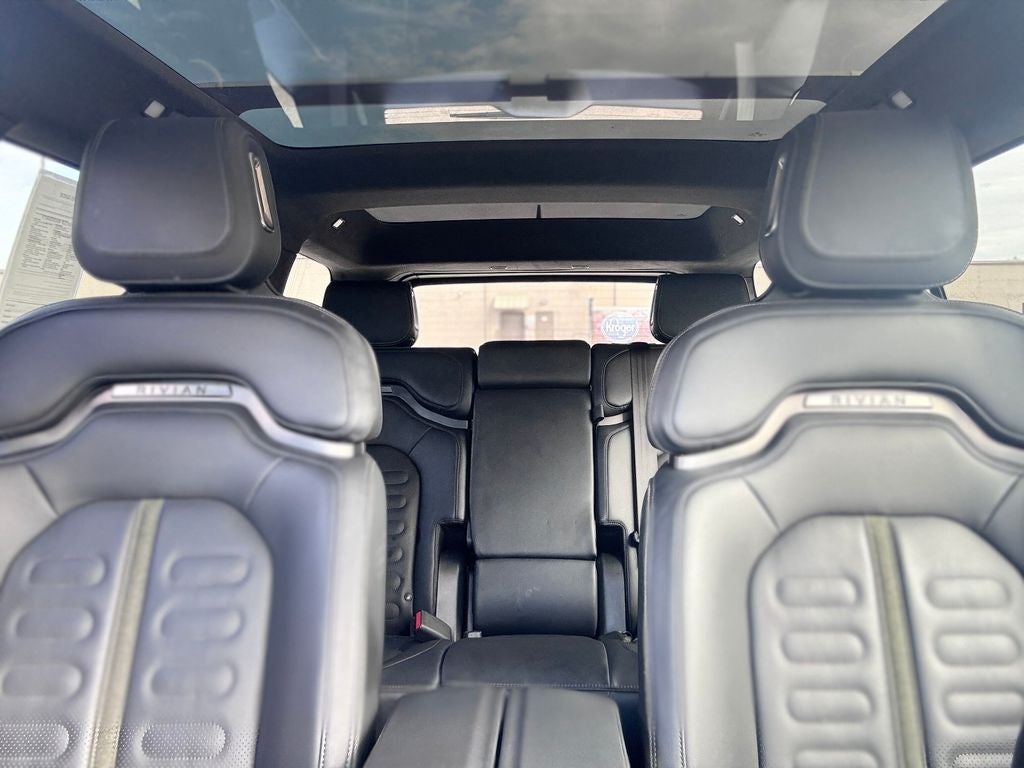 2023 Rivian R1S Adventure