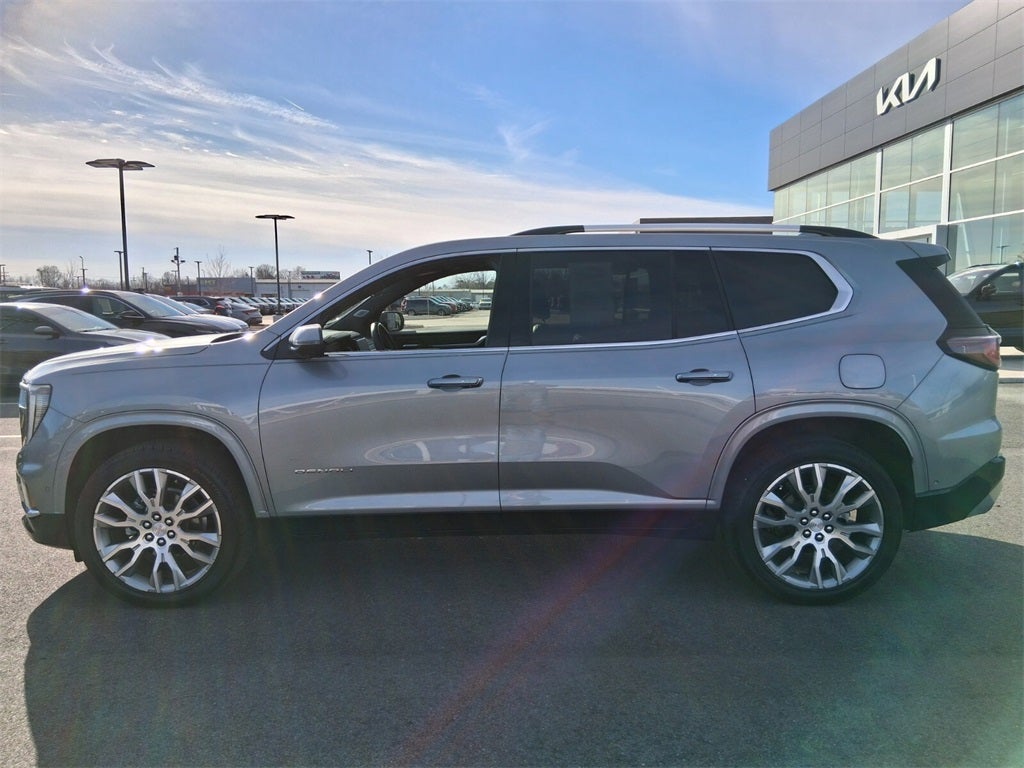 2025 GMC Acadia Denali