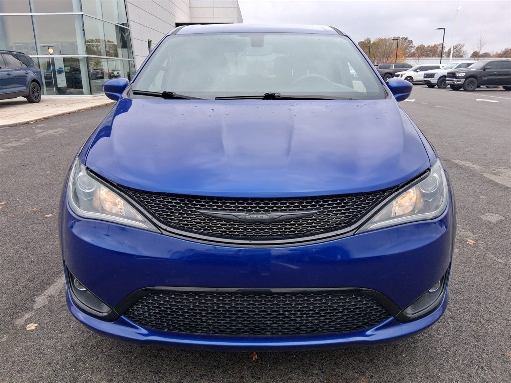 2020 Chrysler Pacifica Touring