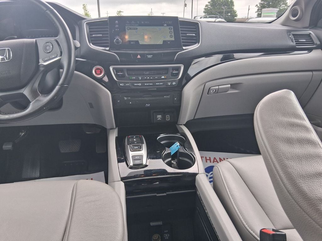 2022 Honda Pilot Touring 7 Passenger