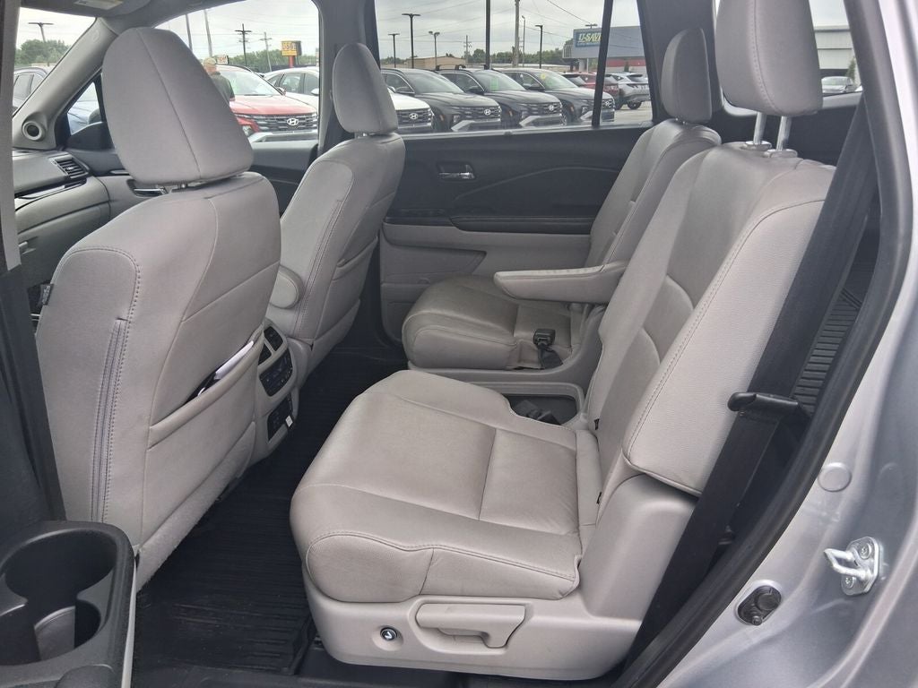 2022 Honda Pilot Touring 7 Passenger