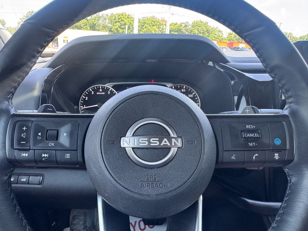 2023 Nissan Pathfinder SL