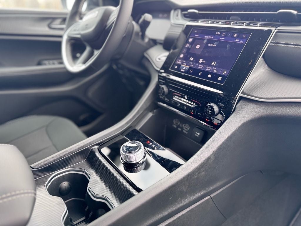 2026 Jeep Grand Cherokee GRAND CHEROKEE L LAREDO 4X2