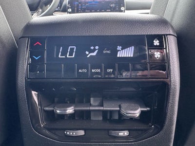 2026 Jeep Grand Cherokee GRAND CHEROKEE L LAREDO ALTITUDE 4X4
