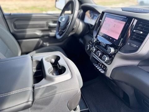 2025 RAM Ram 1500 RAM 1500 TRADESMAN CREW CAB 4X4 5'7' BOX