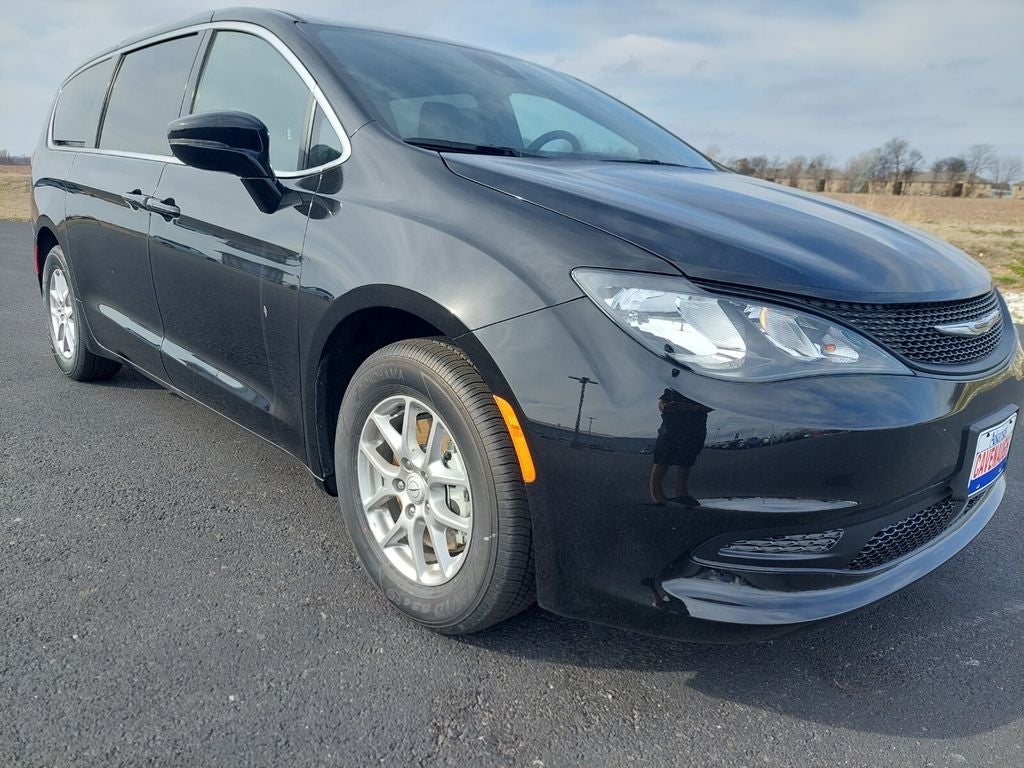 2026 Chrysler Voyager VOYAGER LX