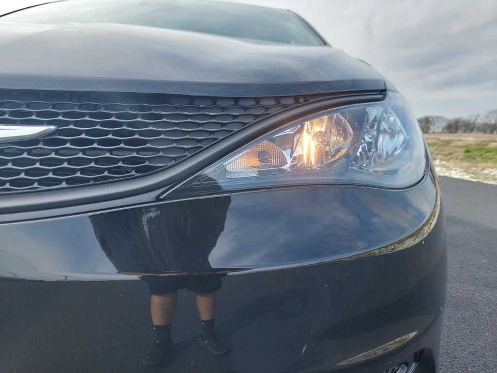 2026 Chrysler Voyager VOYAGER LX