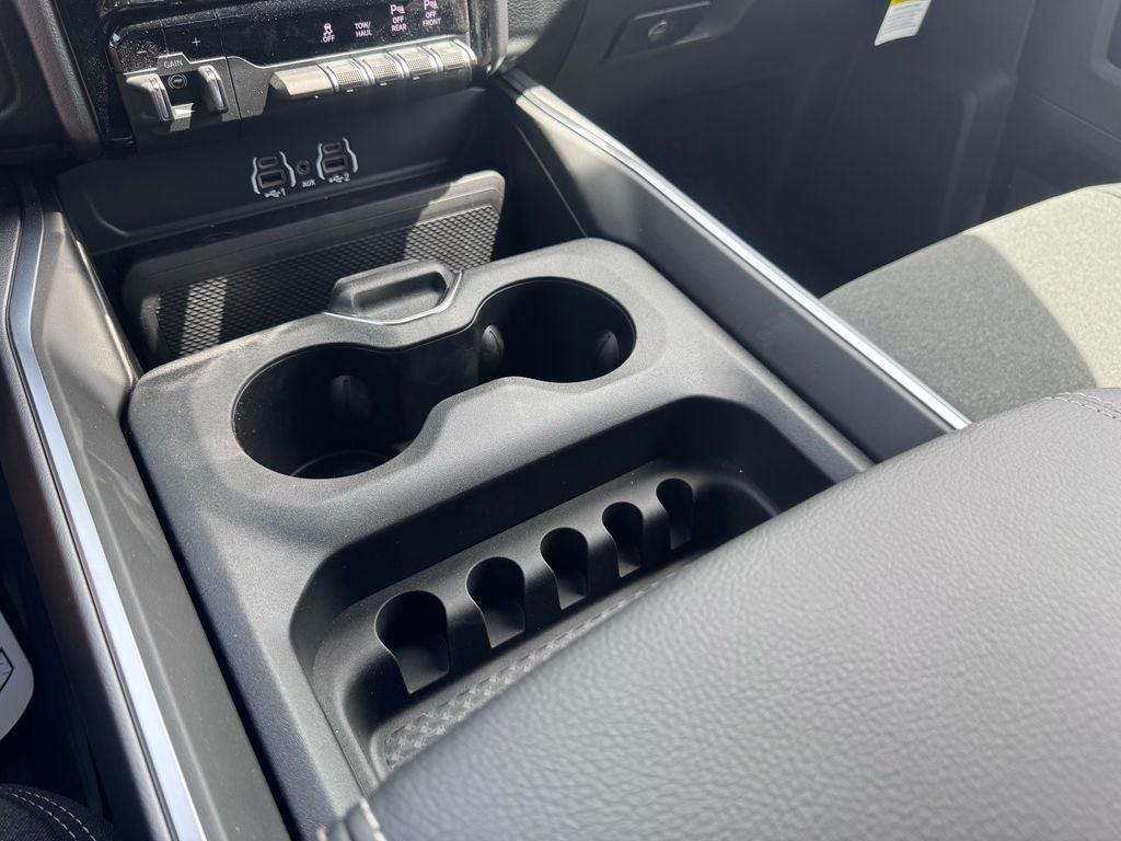 2026 RAM Ram 3500 RAM 3500 BIG HORN CREW CAB 4X4 6'4' BOX