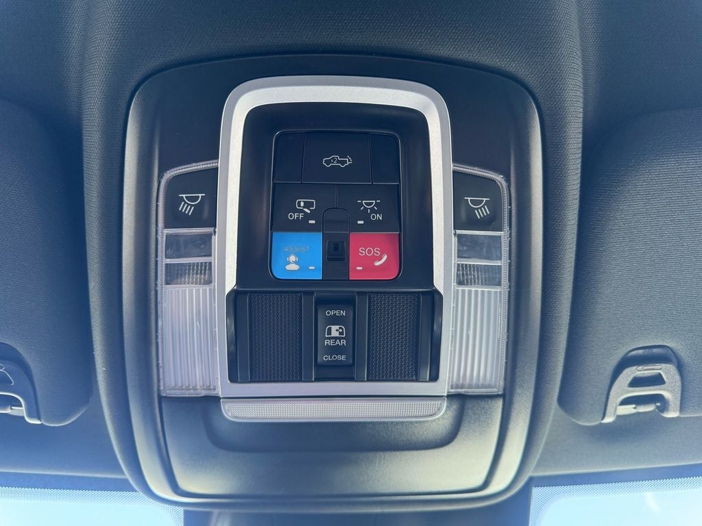 2025 RAM Ram 3500 RAM 3500 LARAMIE CREW CAB 4X4 6'4' BOX