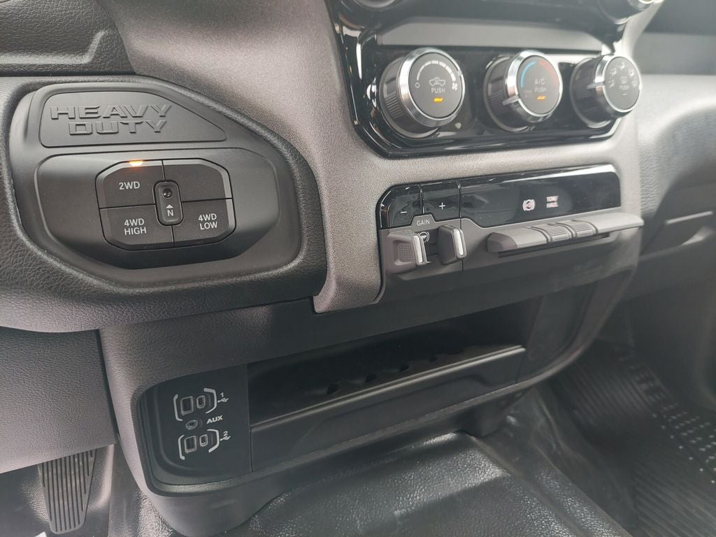 2026 RAM Ram 2500 RAM 2500 TRADESMAN CREW CAB 4X4 6'4' BOX