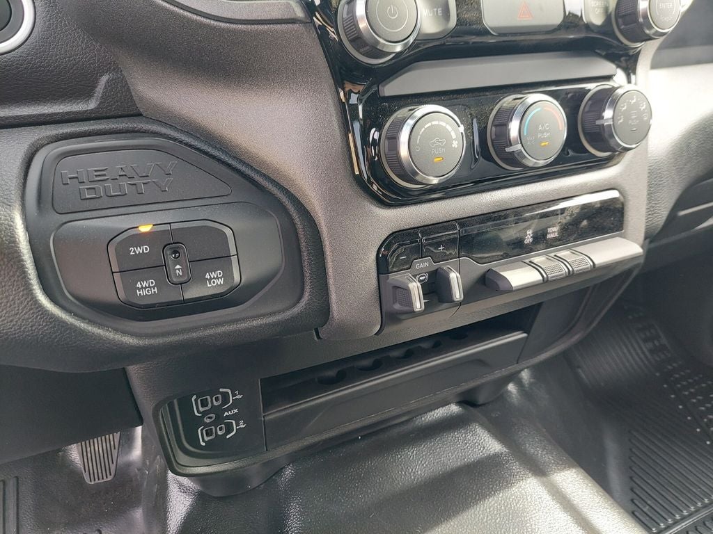 2026 RAM Ram 2500 RAM 2500 TRADESMAN CREW CAB 4X4 8' BOX