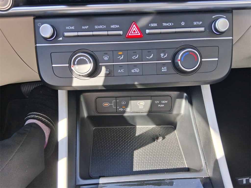 2025 Hyundai Tucson SE